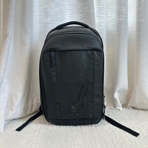 PETER MCKINNON CAMERA PACK 35L